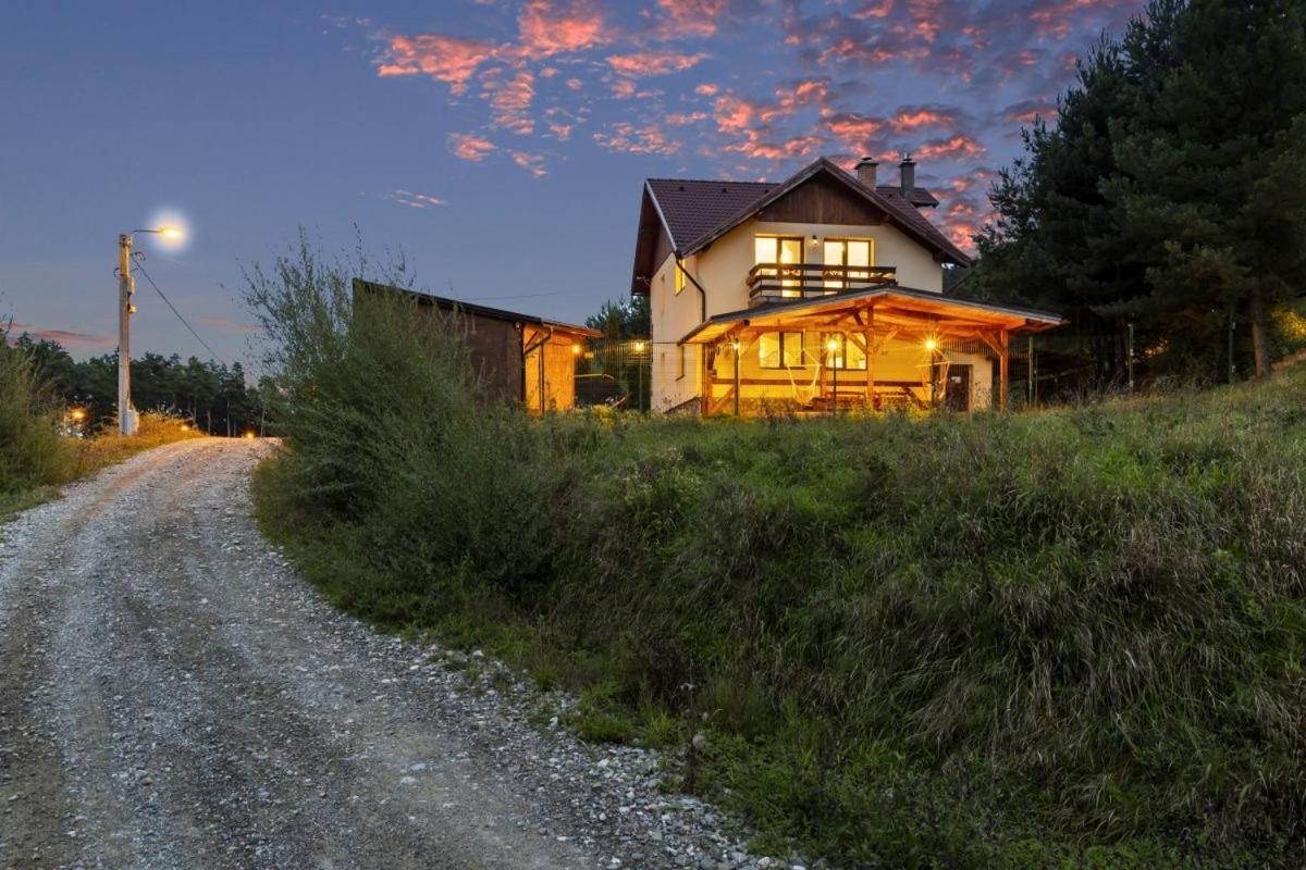 Villa Casa Georgea Săcele Exterior foto